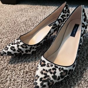 Ann Taylor leopard shoes size 8